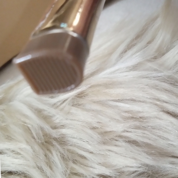 🆕⭐ Calvin Klein gold metallic heels - Picture 5 of 9